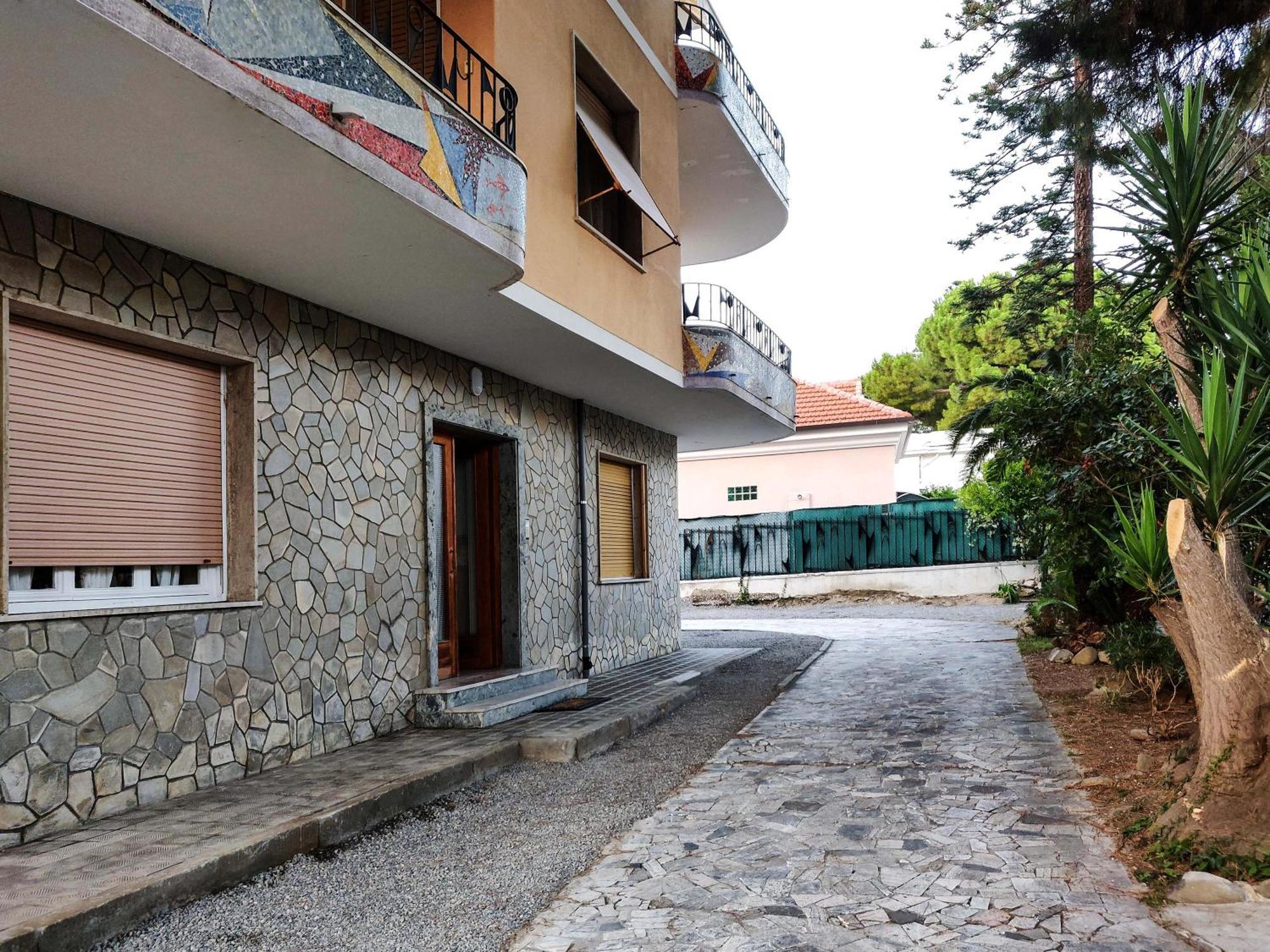 Villa Daniela - Mare E Relax Sanremo Bagian luar foto